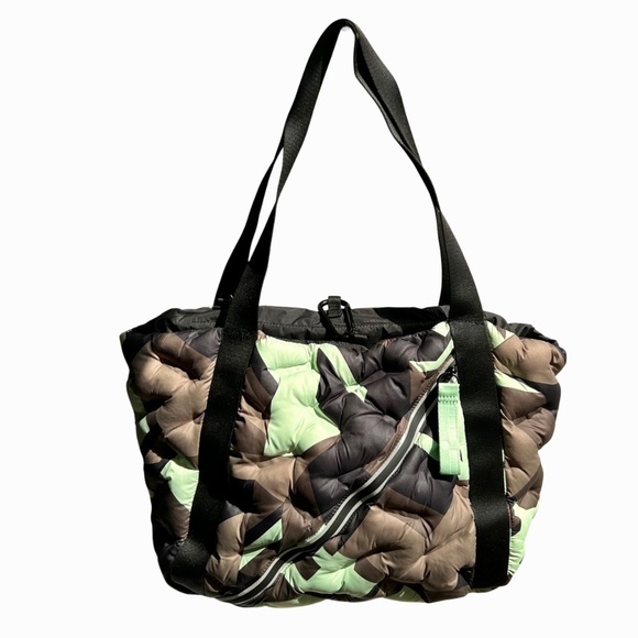 Go Dash Dot Gemma Mint Chip Puffy Tote 2 Bags! NWOT - Picture 2 of 16